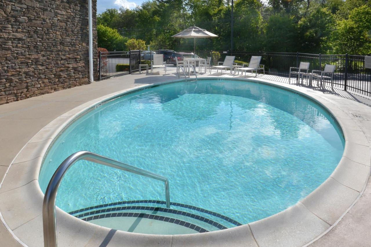 Country Inn & Suites By Radisson, Asheville West Near Biltmore Экстерьер фото