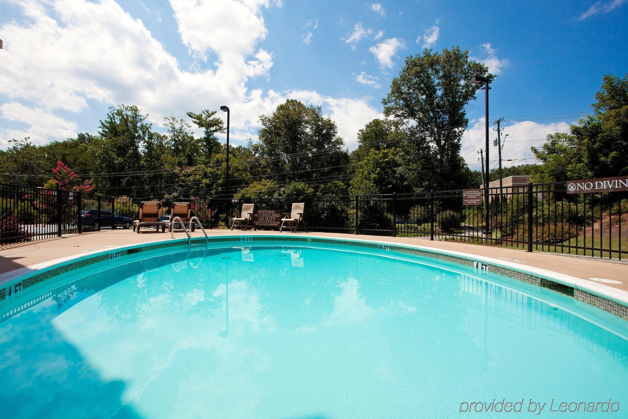 Country Inn & Suites By Radisson, Asheville West Near Biltmore Экстерьер фото
